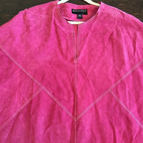 Bernardo leather poncho OS EUC - Picture 7 of 11